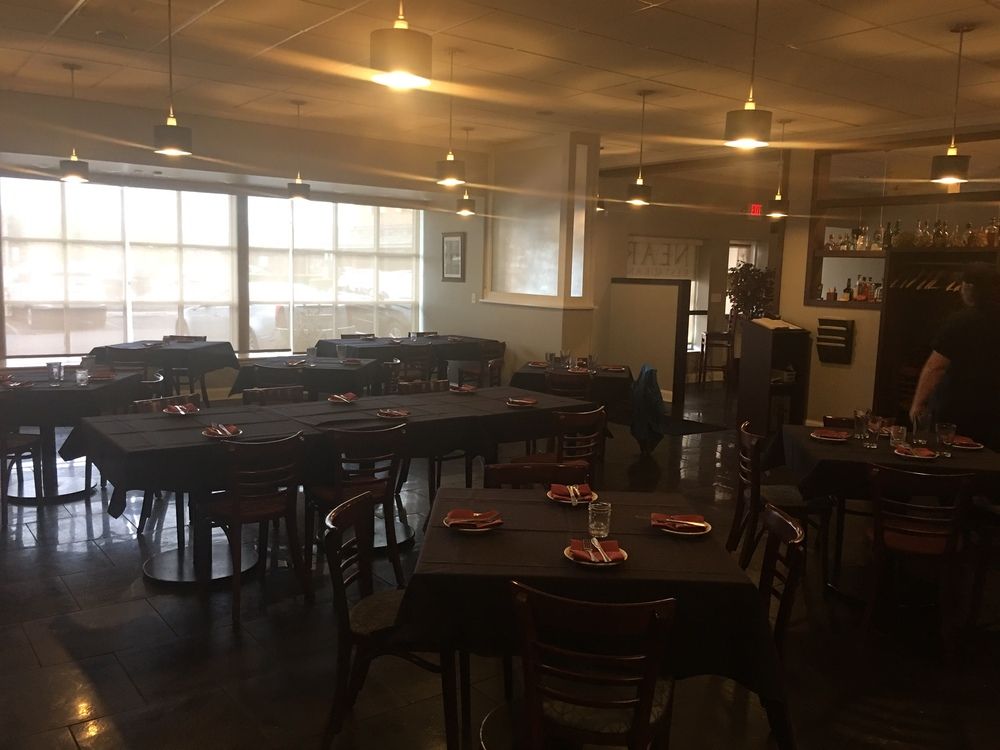 108-110 Barrington Commons Ct, Barrington, IL 60010